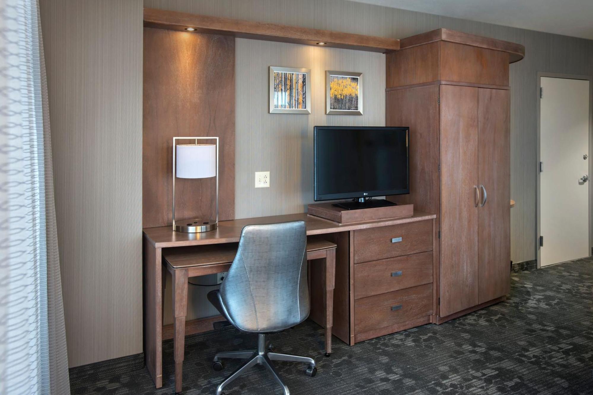 Courtyard By Marriott Philadelphia Lansdale Hotel Kültér fotó